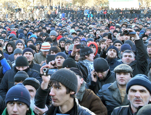 Young people at a rally against kidnappings, Dagestan, Makhachkala, November 25, 2011. Photo from the archive of Ruslan Gereev