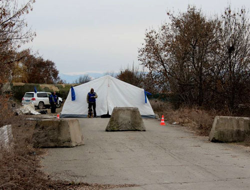 Crossing point between Georgia and South Ossetia. Photo: Zarina Sanakoeva (RFE/RL)