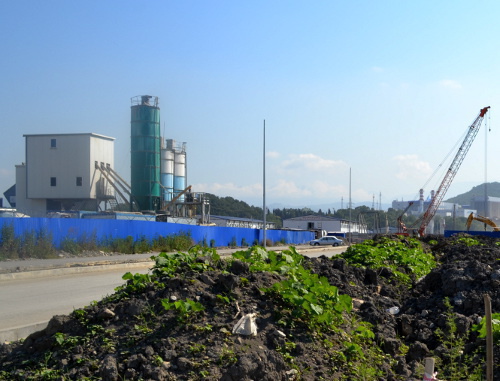 Construction of the Olympic objects in the place of the swamp in the Imereti Valley. Sochi, June 2013. Photo by Svetlana Kravchenko for the "Caucasian Knot"