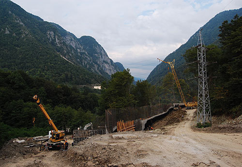 Construction of the joint highway "Adler - Krasnaya Polyana" by JSC "RZD". Photo by the "Caucasian Knot"