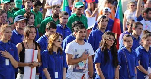 The participants of the North-Caucasian Youth Forum "Mashuk-2015". Photo http://www.riadagestan.ru/