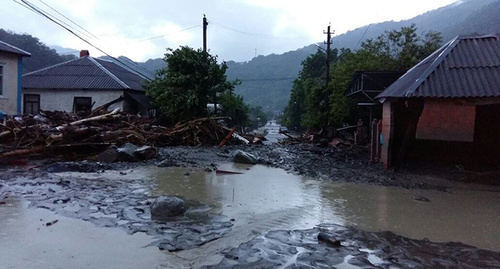 Flooding in Sochi streets after heavy rain, June 5, 2016. Photo: vk.com/wall-97313562_49955