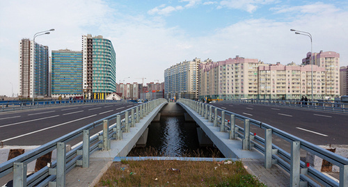 A bridge over Dudergof Channel in the Geroyev avenue. Photo: http://baltic.today/2016/04/21/dvizhenie-po-mostu-na-prospekte-geroev-otkroetsya-26-aprelya/