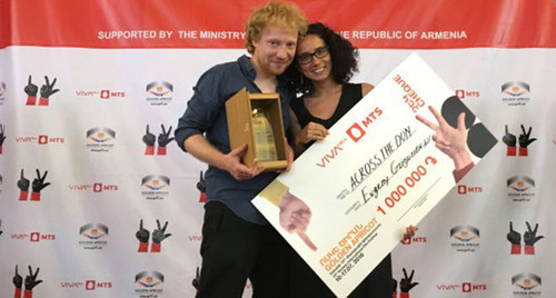 Evgeny Grigoriev and Anna Selyanina after awards ceremony. Photo: http://rnd.urpur.ru/statya/film-o-rostove-poluchil-gran-pri-na-mezhdunarodnom-kinofestivale-zolotoj-abrikos/