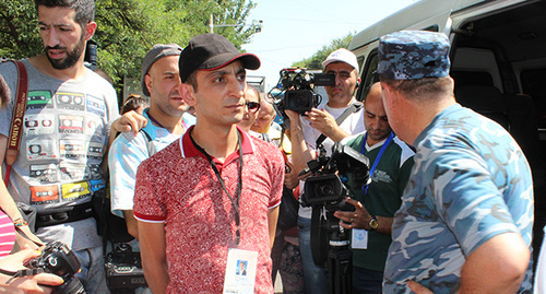 Journalists at the press conference with members of "Sasna Tsrer" grouping who captured police regiment building in Yerevan. Photo by Tigran Petrosyan for the ‘Caucasian Knot’. 