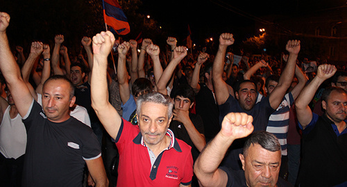 Participants of the protest action in Yerevan, July 2016. Photo by Tigran Petrosyan for the ‘Caucasian Knot’.