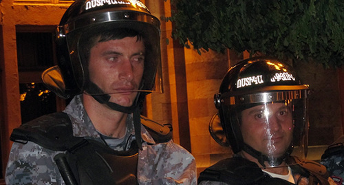 Yerevan police. Photo by Tigran Petrosyan for the "Caucasian Knot"