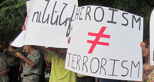 Posters in support of "Sasna Tsrer". Photo by Tigran Petrosyan for the 'Caucasian Knot'. 