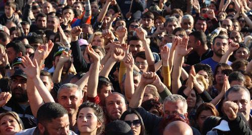 Protest rally against the election of Serzh Sargsyan to Prime Minister post, Yerevan, April 23, 2018. Photo by Tigran Petrosyan for the Caucasian Knot. 