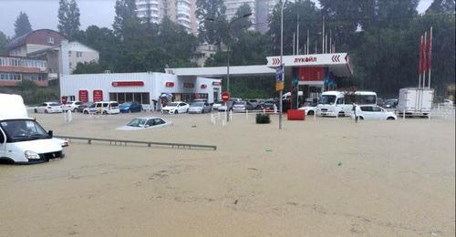 Sochi streets flooded on eve of FIFA World Cup quarterfinal match, July 6, 2018. Photo by Svetlana Kravchenko for the Caucasian Knot