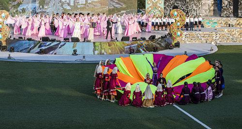 Celebration of the 10th anniversary of independence recognition in Tskhinvali, August 26, 2018. Photo: Natalia Airiyan, https://sputnik-ossetia.ru/South_Ossetia/20180826/7022702.html