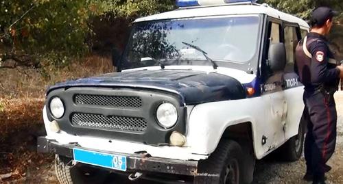 Police car, special operation in Dagestan. Photo: http://nac.gov.ru/kontrterroristicheskie-operacii/v-hode-kto-v-dagestane-neytralizovany-troe-2.html