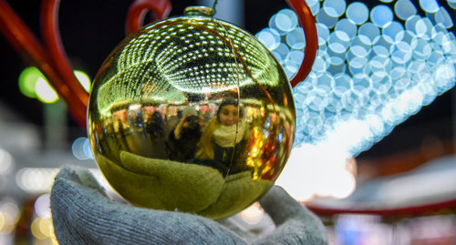 A Christmas tree decoration. Photo by Nina Tumanova for the "Caucasian Knot"