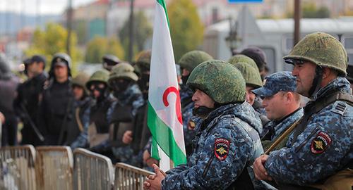 Law enforcers. Photo: REUTERS/Maxim Shemetov