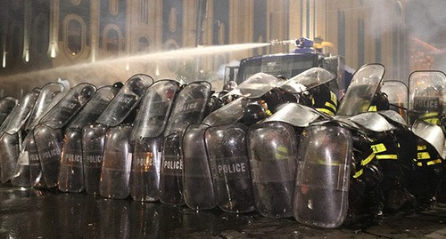 Police cordon during protest rally on May 21, 2019, Tbilisi. Photo: REUTERS/Irakli Gedenidze