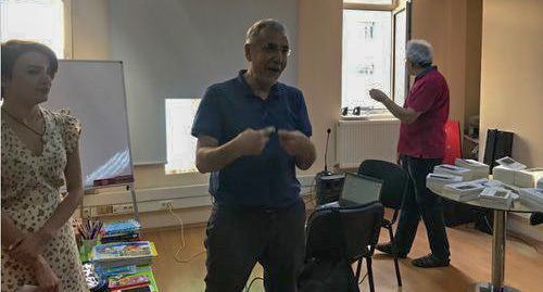 Intigam Aliev attends presentation of his novel. Photo by Faik Medjid for the Caucasian Knot