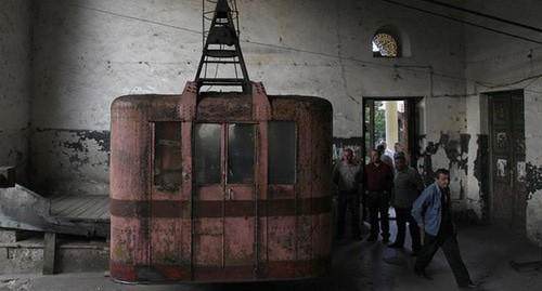 A cabin for lifting miners in the Chiatura District of Georgia. Photo: REUTERS/David Mdzinarishvili