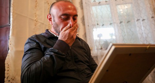 Teimur Askerov, a resident of Ganja who lost five family members, October 22, 2020. Photo by Aziz Karimov for the "Caucasian Knot"