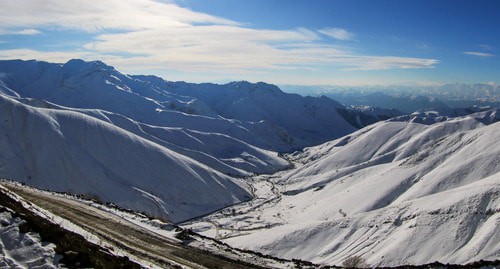 Road through the pass in Kelbajar. Photo by Aziz Karimov for the Caucasian Knot