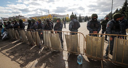 Law enforcers during rally in Magas, October 2018. Photo: REUTERS/Maxim Shemetov