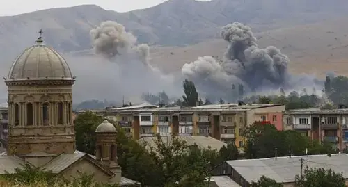 After Russian airstrikes in Gori. August 8, 2008. Photo:  REUTERS / Gleb Garanich