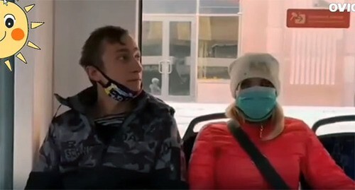 Tourists from Moscow Petr Pelekhanov and Olga Lifanova. Screenshot: http://www.youtube.com/watch?v=7pmnefrQKgA