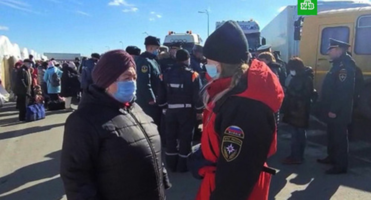 Refugees from Donbass. Photo courtesy of the Ministry for Emergencies of Russia