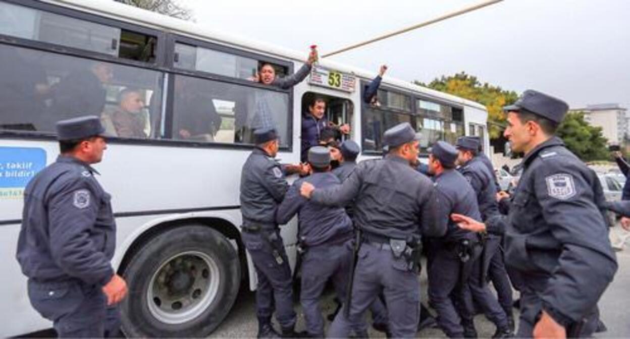 The detention of activists in Baku. November 17, 2018. Photo by Aziz Karimov for the "Caucasian Knot"