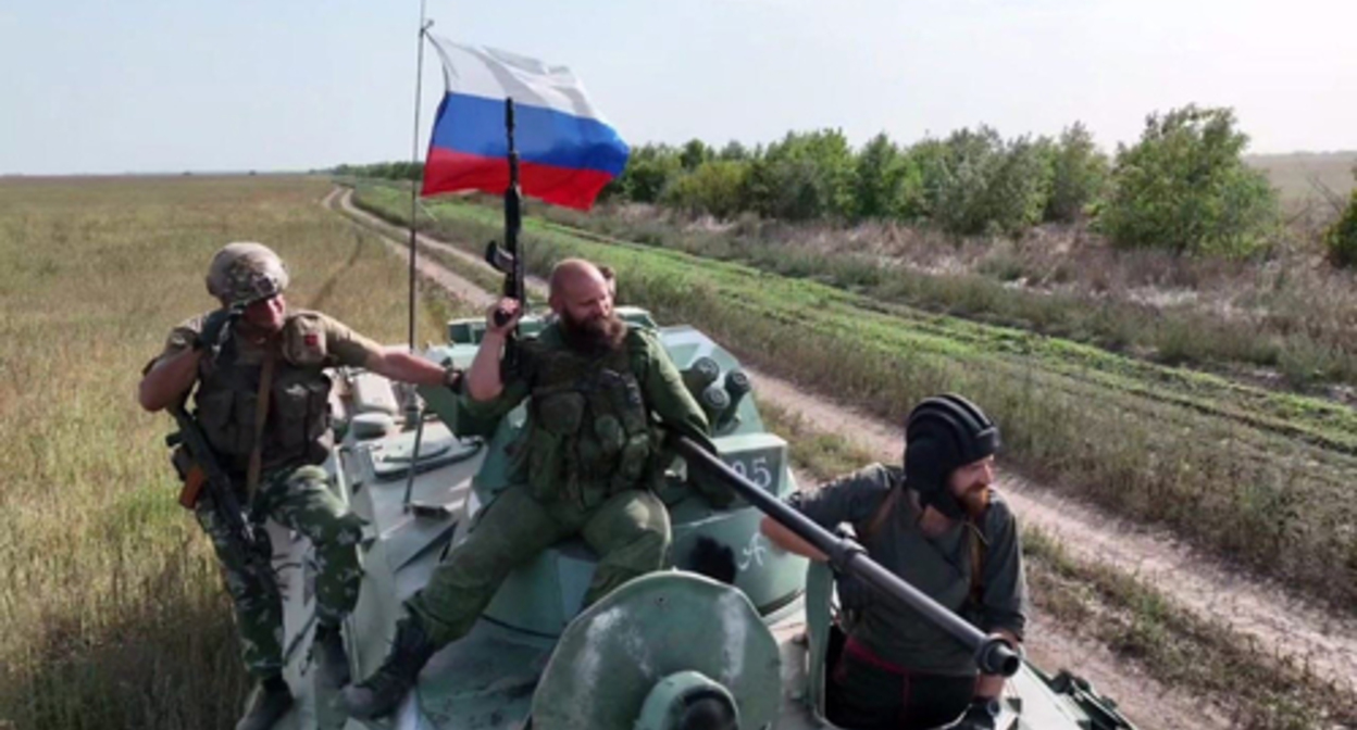 Volunteers of the ‘Grom’ battalion. Photo: https://vk.com/uniondonbass