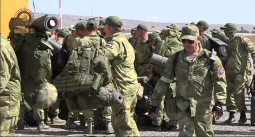 Volunteers preparing to go from Grozny to Ukraine. Screenshot: https://t.me/RKadyrov_95/2835