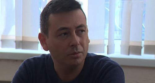 Ruslan Totrov. Screenshot of the video https://alaniatv.ru/zhurnalist-ruslan-totrov-oshtrafovan-na-50-tysyach-rublej-za-diskreditatsiyu-vs-rf/
