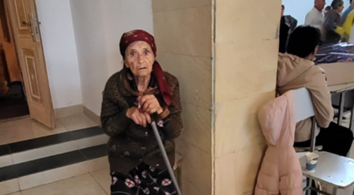 A forced migrant from Nagorno-Karabakh. Photo by Alvard Grigoryan for the "Caucasian Knot"