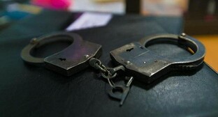 Handcuffs. Photo: Denis Yakovlev / Yugopolis