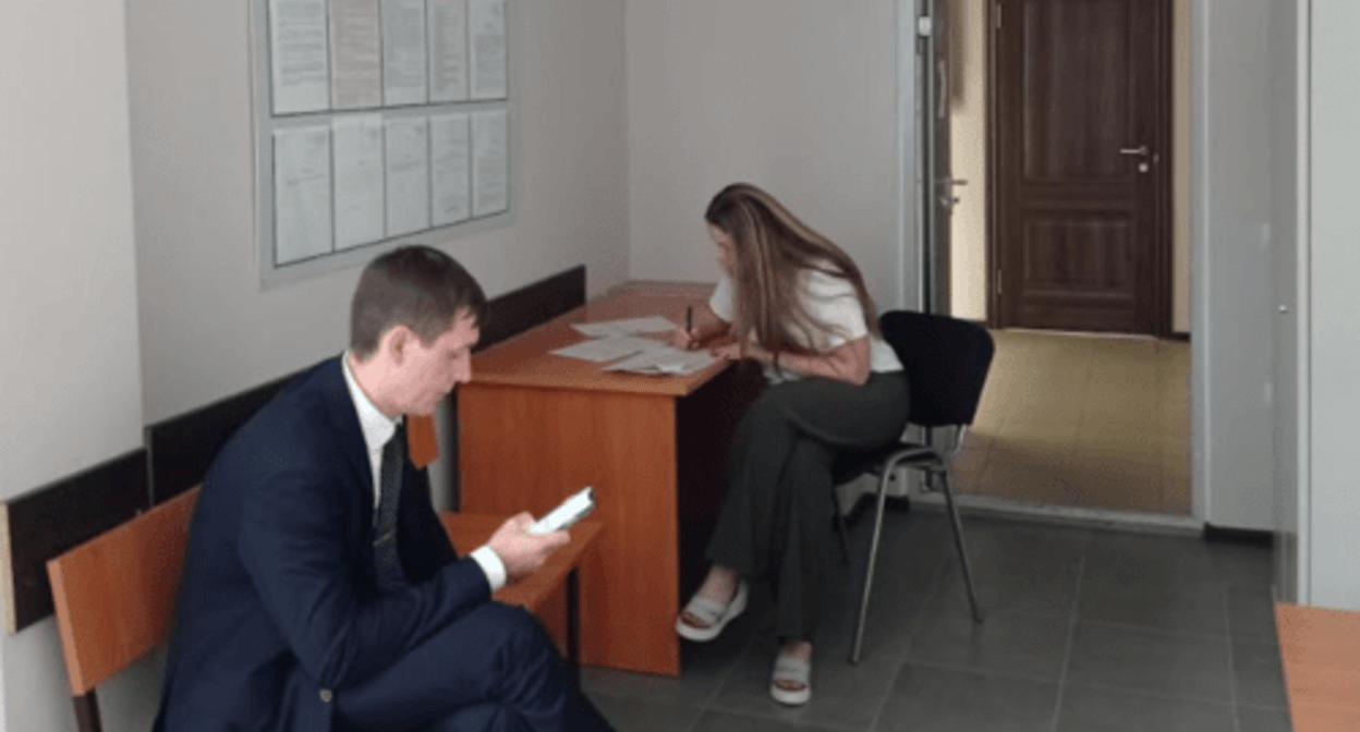 Natalia Fedorenko and her advocate before a court session. Photo by the "Caucasian Knot" correspondent, October 1, 2024 