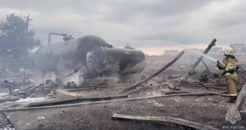 Fire-fighting after an explosion at a fuelling station in Grozny. Screenshot of a video by the Ministry for Emergencies https://t.me/mchs_official/23301