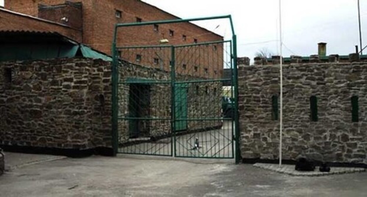 The Taganrog SIZO (pre-trial prison). Photo: https://memorialcenter.org/news/v-taganroge-pytayut-zaklyuchennyh included into the roster of foreign agents