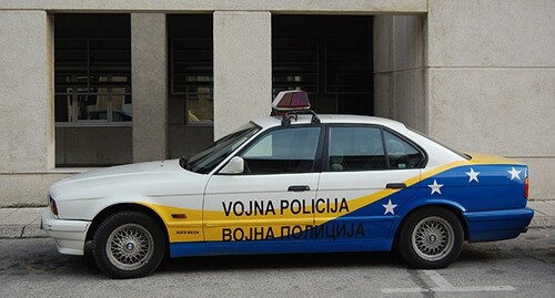 A police car in Bosnia and Herzegovina. Photo: Milan Suvajac https://ru.m.wikipedia.org/