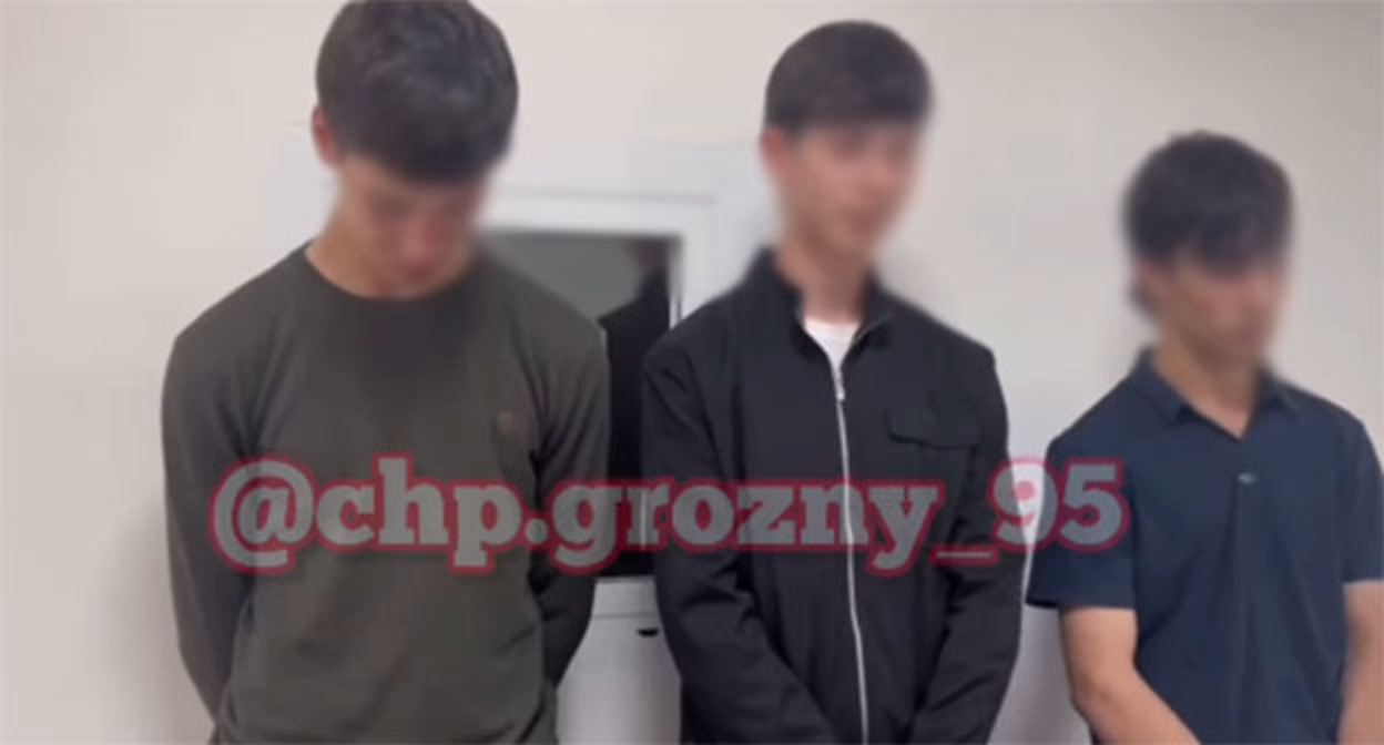 A frame of video with censure of drivers in the Gudermes district of Chechnya. Screenshot of the video https://www.instagram.com/p/DKJ8kS1sCPd/*.
