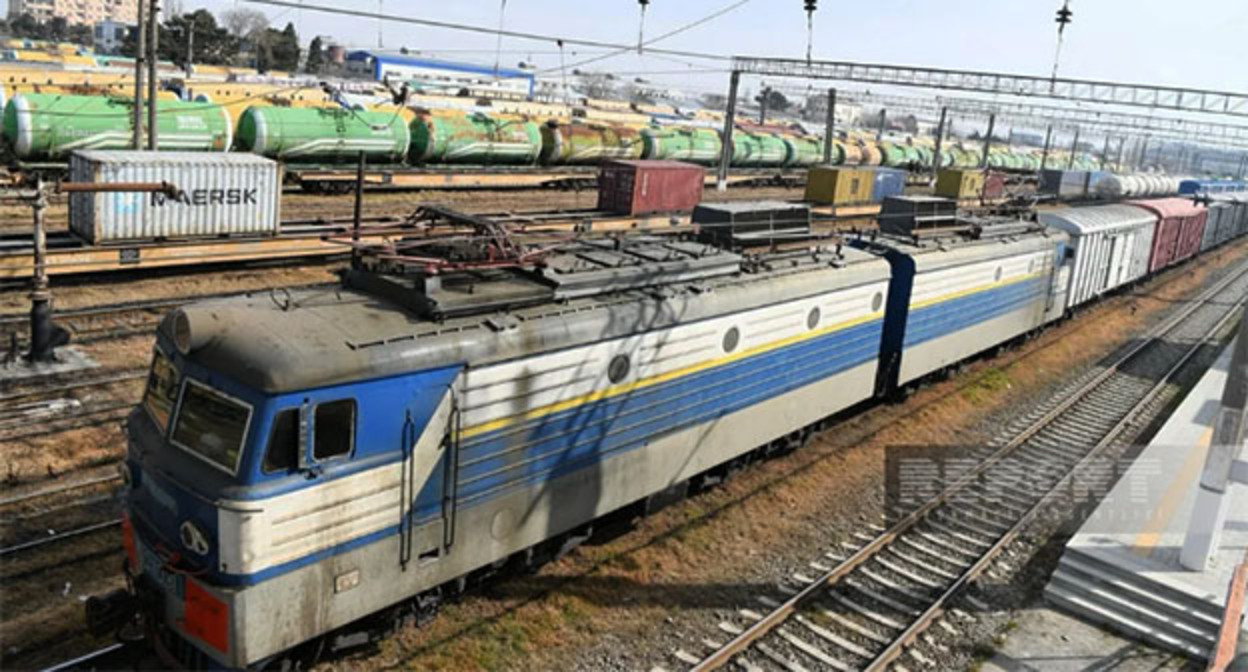 Wagons with agricultural produce. Photo: Report https://report.az/ru/biznes/iz-azerbajdzhana-v-armeniyu-otpravleny-rossijskie-udobreniya-i-grechka Wagons with agricultural produce. Photo: Report https://report.az/ru/biznes/iz-azerbajdzhana-v-armeniyu-otpravleny-rossijskie-udobreniya-i-grechka