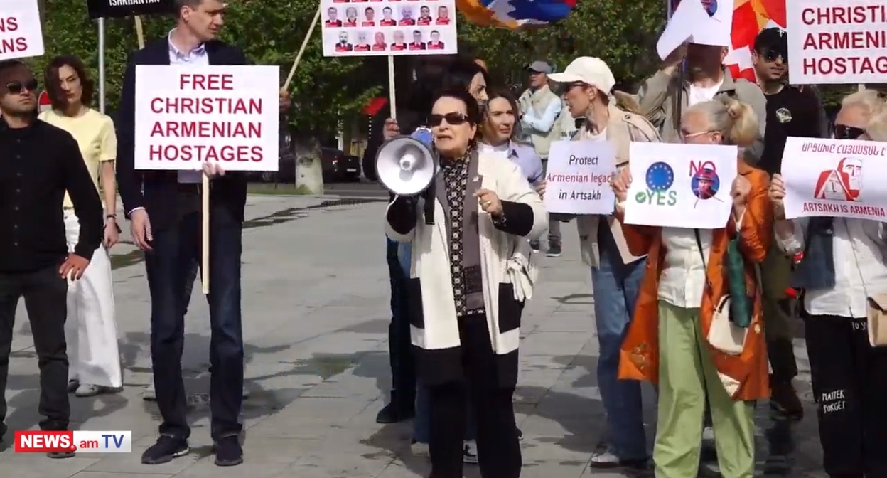 Protest in Yerevan. May 4, 2026. Still from News.am video https://news.am/ru/video/1032318 Protest in Yerevan. May 4, 2026. Still from News.am video https://news.am/ru/video/1032318
